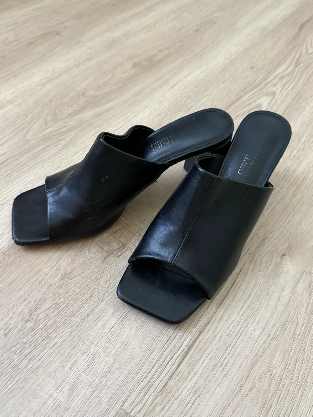 DREAM PAIRS Square-Toe Slide Mule Sandals